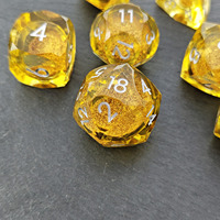 Dés en résine à bords vifs avec œil mobile, lot de 7 dés polyédriques pour D&D RPG, vente en gros