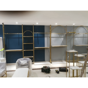 Étagère de présentation murale réglable en acier inoxydable moderne, idéale pour l'affichage de vêtements – Vente chaude en usine - Product Image 2