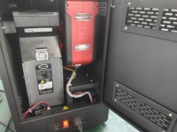 Caisse enregistreuse de détail en libre-service Acceptation des billets et pièces de monnaie en euros et américains Distributeur de monnaie de style ATM