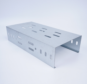 Bandeja de Cables Perforada Galvanizada en Caliente 100x100 y 200x100, Fábrica de Canaletas Metálicas para Cables, Puente de Cables de Acero Inoxidable - Product Image 3
