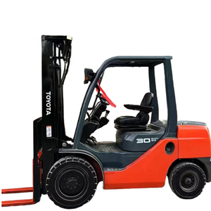 Original japonés pequeño 3 toneladas TOYOTA30 99% nuevo de segunda mano Toyota carretilla elevadora diesel 5 toneladas/6 toneladas - Product Image 1