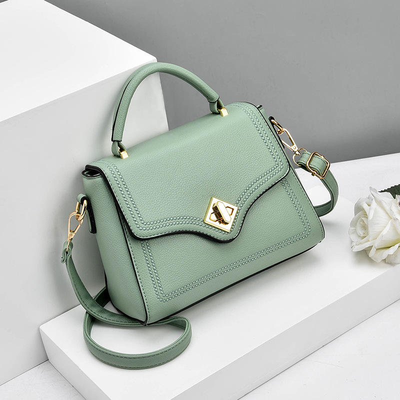 สีเขียว