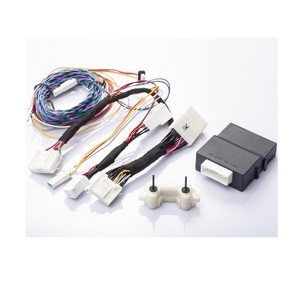 Nouveauté Accessoire de voiture Modification du rétroviseur latéral Module de basculement automatique du rétroviseur de recul ParkAssist pour <span class=keywords><strong>Camry</strong></span>/Avalon - Product Image 1