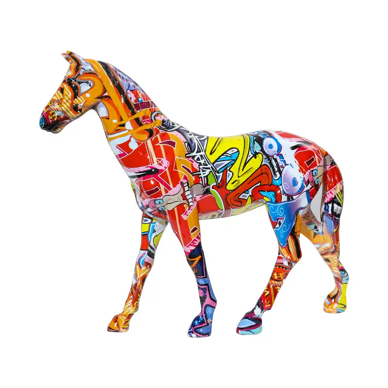 現代の動物の立体的なカラフルな木製の馬の家の装飾ランニング馬の像