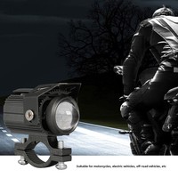Phares auxiliaires LED pour moto, projecteurs, feux clignotants, lampe longue portée, feux de brouillard supplémentaires pour ATV, moto, voiture, faisceau lumineux de travail