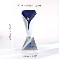Tête de cristal bleu personnalisé tasse de récompense en métal imprimé UV en alliage de zinc trophée de reconnaissance d'entreprise médaille de verre PLAQUE