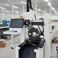 Machine de découpe laser à fibre CNC 3000W haute précision pour tubes carrés en aluminium à queue courte, avec 4 axes HIWIN