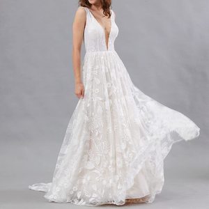 White A-Line Chiffon Embroidery Bridal Gown V-Neck Empire Waist Wedding Dress - Product Image 3