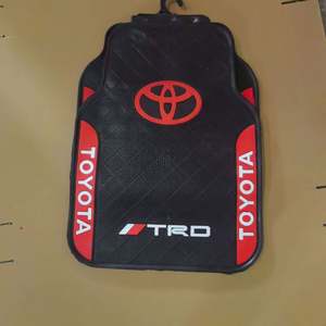 Alfombrillas Universales para Automóvil al por Mayor en Material de PVC de Látex Estándar, Impermeables y Antideslizantes - Product Image 4