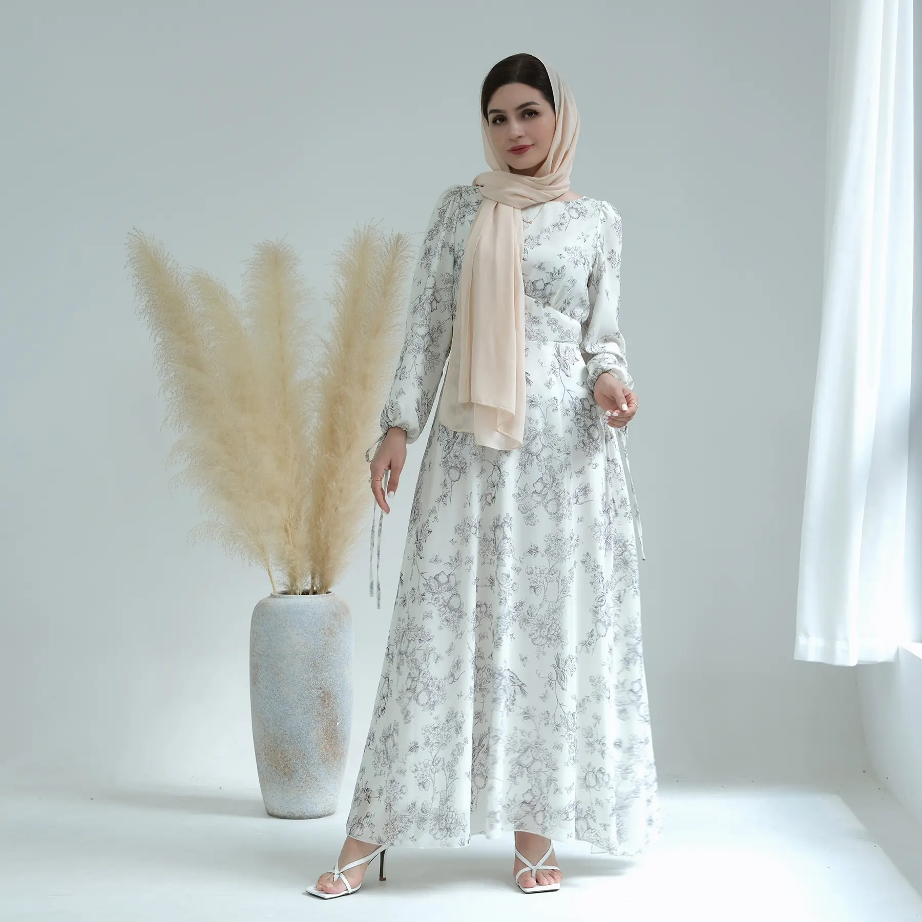 2023 Платье с принтом в виде Абайи, Лидер продаж, платье на Ближнем Востоке, на весну-лето, мусульманская одежда, оптовая продажа от производителя