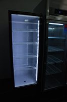 Vitrine de présentation pour cuisine professionnelle, porte en verre, tous les tuyaux en cuivre