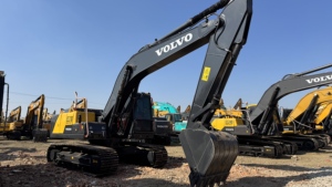 รถขุดตีนตะขาบ VOLVO EC210 มือสอง ขนาด 21 ตัน รถขุดไฮดรอลิกขนาดกลาง-ใหญ่ เครื่องจักรจากสวีเดนแท้ พร้อมส่งในสต็อก - Product Image 3