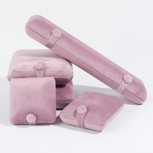 Boîte à bijoux rectangulaire de luxe avec logo et marque personnalisés pour femmes - Product Image 3