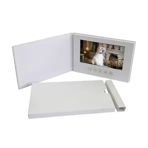 우리의 웨딩 리넨 비디오 책 7 인치 HD IPS LCD 화면 하드 커버 비디오 브로셔 선물 인사말 카드
