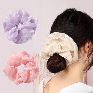 Bandeau en satin de soie tressé de style vintage surdimensionné coréen avec strass, grand scrunchie tendance, accessoire pour cheveux - Product Image 1