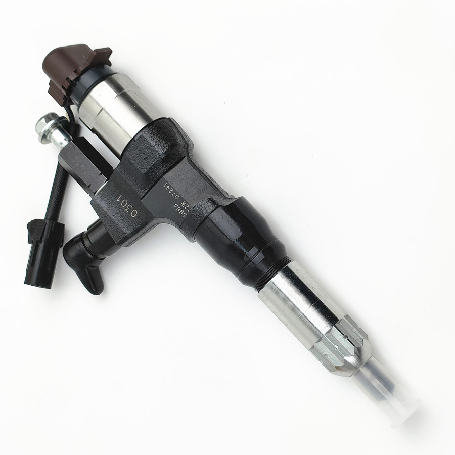 High Performance Common Rail Injector 095000-5963 Diesel Injector 23670-E0300 for HINO
