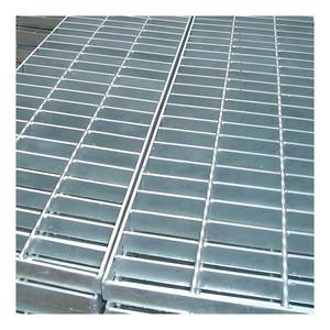 산업용 바닥재 워크 통로 플랫폼 트위스트 스퀘어 라운드 바 핫 담근 아연 도금 강철 격자 - Product Image 1