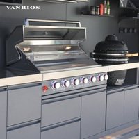 Barbecue moderne en aluminium haut de gamme avec abri éclairé et extensible pour l'aménagement extérieur dans les cours de villas