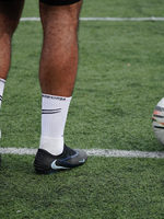 Chaussettes de football antidérapantes professionnelles personnalisées, chaussettes de performance pour le football, chaussettes de sport athlétiques pour hommes, chaussettes de course à haute élasticité
