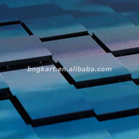 Pantalla telescópica mecánica de matriz LED utilizada para la construcción de imagen de marca en atrios de centros comerciales y museos de arte.