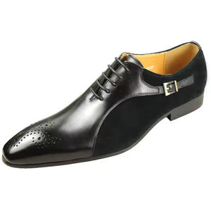 Zapatos de cuero negro de alta gama para hombre, personalizables para uso casual y con función de aumento de altura. Zapatos de vestir y Oxfords. - Product Image 1