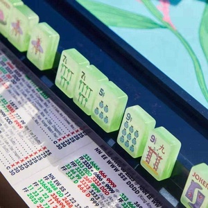 Ensemble <span class=keywords><strong>de</strong></span> Mahjong Américain <span class=keywords><strong>de</strong></span> Luxe Moderne Personnalisé, en Acrylique Matcha Pearl Garden, Portable, Écologique, Fait Main, <span class=keywords><strong>Jeu</strong></span> <span class=keywords><strong>de</strong></span> Société et <span class=keywords><strong>de</strong></span> Divertissement, Cadeau - Product Image 3