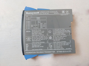 Sensor de Temperatura Original SmartLine STT650 para Riel DIN con HART/FF/PA 4-20mA - Product Image 3