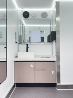 Remorque de toilettes mobiles de luxe personnalisée GoEasy, entièrement équipée, pour location lors de mariages, festivals et camping