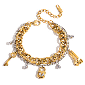 Pulsera Fina con Dijes, Dos Tonos, Oro y Acero Inoxidable, Cierre con Colgante de Corazón y Zirconia, para Uso Diario de Mujer - Product Image 5