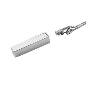 スターリングシルバー製メモリアルバーネックレス、愛する人への記念品ジュエリー、カスタマイズ可能な刻印、エレガントで時代を超越したデザイン - Product Image 3