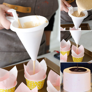 Handheld Cake Dispenser Batter Separator Funnel With Spout For Cupcake Baking Tools PP Material - Product Image 1