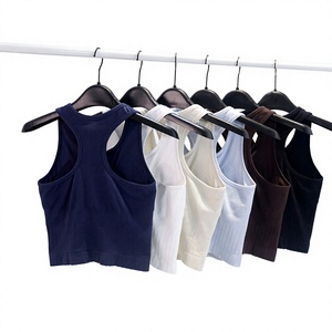 Sujetador deportivo sin costuras para mujer, estilo racerback, soporte medio, transpirable, top de yoga, color liso, tirantes fijos - Product Image 2