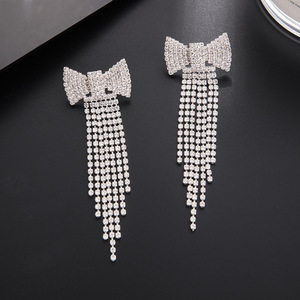 Nouvelles boucles d'oreilles pendantes transfrontalières en strass cristal papillon avec pompon, plaquées or, accessoires d'anniversaire pour femmes YFJEWE E838 - Product Image 4