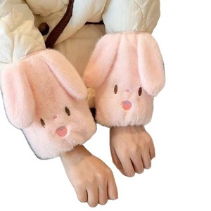 Protège-mains en peluche rouge vif avec oreilles de lapin pour femmes et étudiantes, design mignon et chaud - Product Image 5