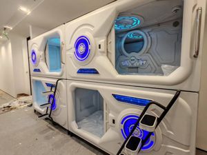 Cama Cápsula Espacial para Niños, Moderna y Elegante, para Dormir Tranquilo en el Dormitorio de Adolescentes - Product Image 3