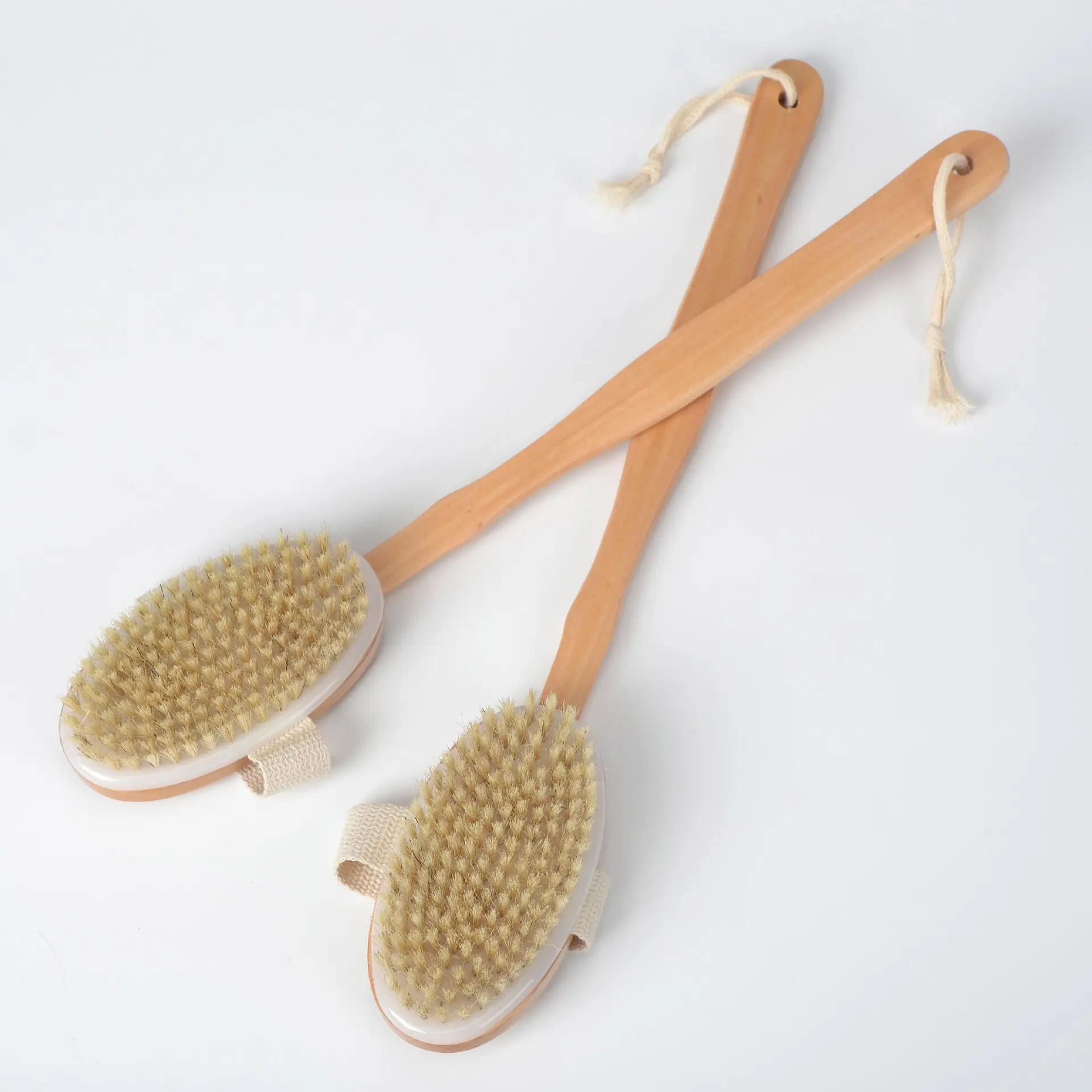 2023 hot Eco-Friendly Natural Long Handle Boar Bristle Bath Brush Set Detachable Body clean Exfoliator Brush