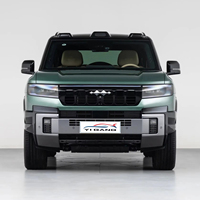 节能型2026款方程豹8 SUV E-REV混合动力越野出口车