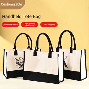 Sac de shopping en toile imperméable robuste avec logo personnalisable, design contrasté noir et blanc, patchwork écologique, sac fourre-tout en toile - Product Image 2