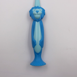 Cepillo de dientes con diseño de león de dibujos animados, cerdas de alta densidad, cepillo de dientes manual para niños, diseño colorido - Product Image 4