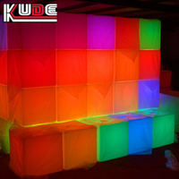 Cubo LED Luminoso in Plastica da 6 Pollici per Interni/Esterni, Sgabello Cubo LED