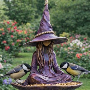 Mangeoire à oiseaux en résine en forme de sorcière, 15x15x19cm, ornement suspendu durable pour l'extérieur, décoration d'Halloween - Product Image 2
