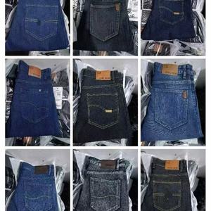 สินค้าคงคลังเสื้อผ้า, กางเกงยีนส์ลำลองผู้ชาย, กางเกงยีนส์ขาดทรงกระบอกเข้ารูป, แบรนด์ดัง, ราคาถูก, สินค้าเกินพิกัด, กางเกงยีนส์ - Product Image 2