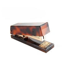 Présentoir de bureau autoportant en acrylique à motif écaille de tortue, pré-assemblé, de luxe léger et robuste, pour agrafage