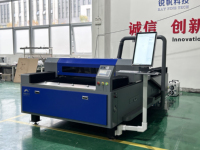 Vente directe usine – Machine de découpe laser CO2 à crémaillère 300W 500W 1325 pour bois, acrylique et contreplaqué
