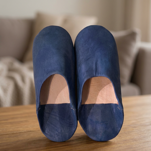 Chaussures d'intérieur pour femmes en cuir véritable couleur unie, à bout pointu, légères et confortables, avec motif floral et strass, toutes saisons - Product Image 1
