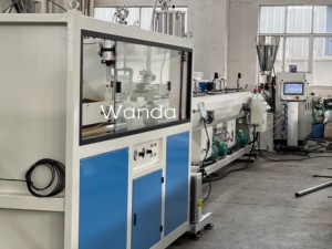 Machine à fabriquer des tuyaux en PVC de 110-315 mm, extrudeuse de tuyaux en PVC SJ92/188, ligne d'extrusion de tuyaux en plastique pour conduites d'eau et de câbles de 315-630 mm - Product Image 2