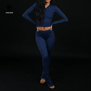 Ensemble de survêtement deux pièces OEM imprimé léopard avec fermeture éclair pour <span class=keywords><strong>femme</strong></span>, haut moulant à trous pour les pouces et leggings évasés, tenue de sport pour fitness et gym - Product Image 6