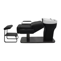 Unité de lavage moderne noire avec bac en céramique blanc et fauteuil de lavage pour salon de coiffure