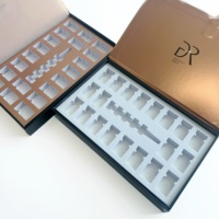 Boîte cadeau de luxe en carton pour bijoux avec doublure en éponge, personnalisable pour collier, bracelet, boucles d'oreilles, et emballage pour crème visage et cosmétiques