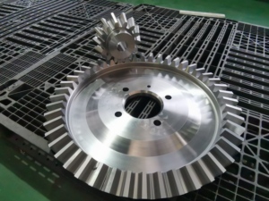 Engrenage conique hélicoïdal en fonte OEM pour machines agricoles - Product Image 5